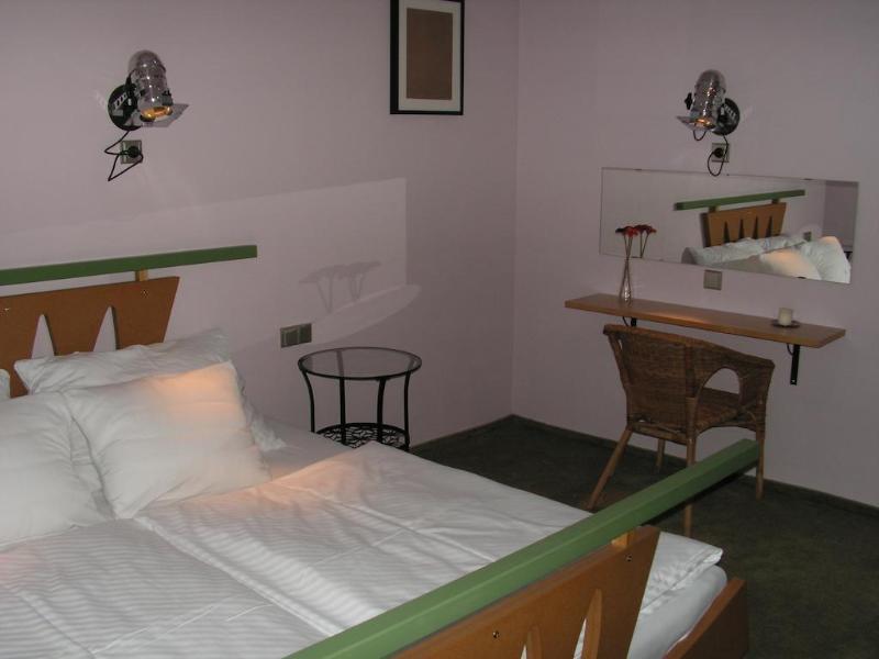 Hotel Antoň Telč Esterno foto